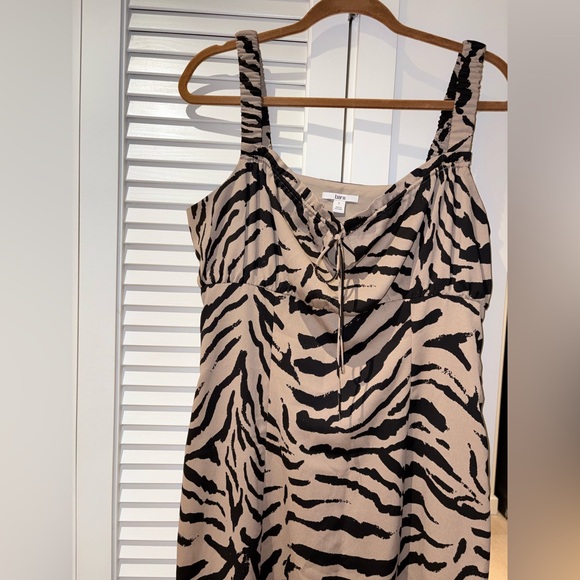 🤎New without tag🖤Bar III Animal Print Dress in Black and Tan - Picture 2 of 4